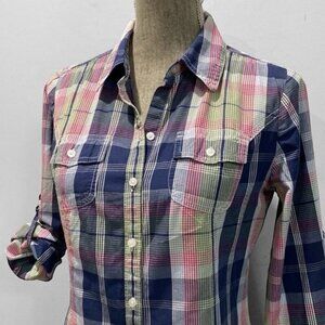 Tommy Hilfiger Plaid button down shirt Size medium
